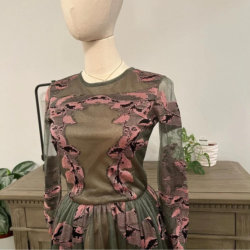 NWT Kukhareva London Millie Ball Gown Long Sleeve UK 8 US 4 - Picture 16 of 16
